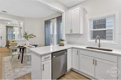 654 E 34th Street, Savannah, GA 31401 - Photo 10
