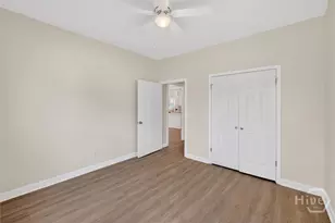 654 E 34th St, Savannah, GA 31401 - Photo 14