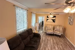 911 Crosby St, Savannah, GA 31415 - Photo 8