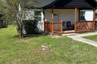 911 Crosby St, Savannah, GA 31415 - Photo 2