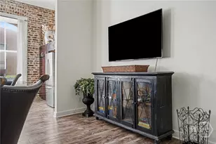 110 Barnard St, Savannah, GA 31401 - Photo 16