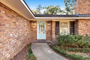 311 Pickwick Rd, Savannah, GA 31410 - Photo 2