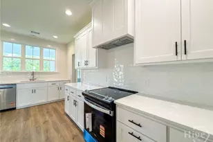 648 Stone Ct, Midway, GA 31313 - Photo 8