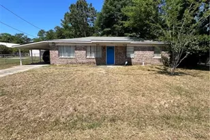 657 Maxwell St, Hinesville, GA 31313 - Photo 2