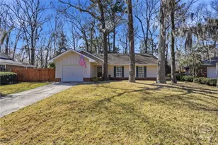 15 Barrington Cir, Savannah, GA 31419 - Photo 2