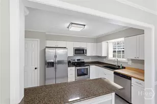 15 Barrington Cir, Savannah, GA 31419 - Photo 8