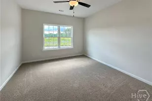202 Pitchline Dr, Hinesville, GA 31313 - Photo 8