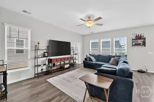 205 Flagler Dr, Savannah, GA 31419 - Photo 8