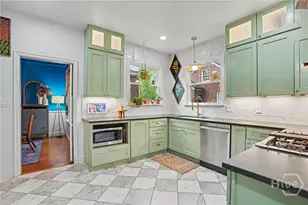 628 E 57th St, Savannah, GA 31405 - Photo 12