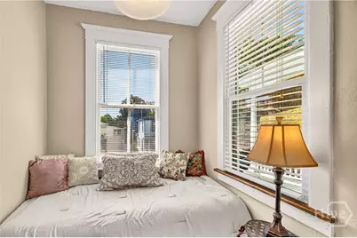 530 E 35th Street #B, Savannah, GA 31401 - Photo 8