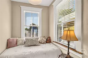 530 E 35th St, Savannah, GA 31401 - Photo 8