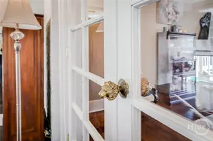 37 E 50th St, Savannah, GA 31405 - Photo 10