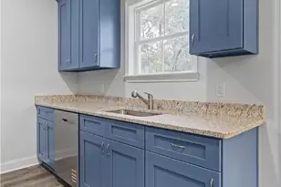 205 Bagley Ave, Hinesville, GA 31313 - Photo 8
