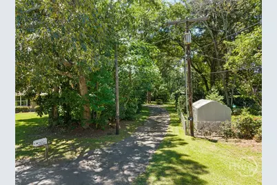 9 W Coquena Circle, Savannah, GA 31410 - Photo 44