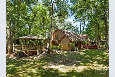 9 W Coquena Circle, Savannah, GA 31410 - Photo 32