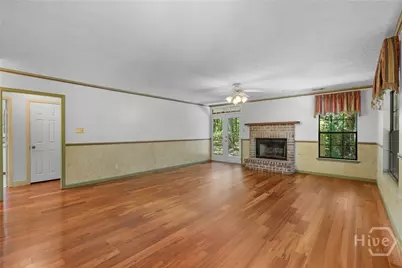 9 W Coquena Circle, Savannah, GA 31410 - Photo 4