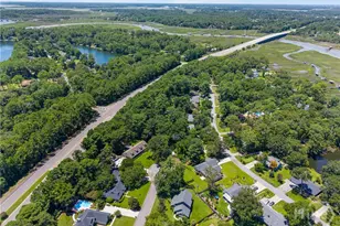 9 W Coquena Cir, Savannah, GA 31410 - Photo 42
