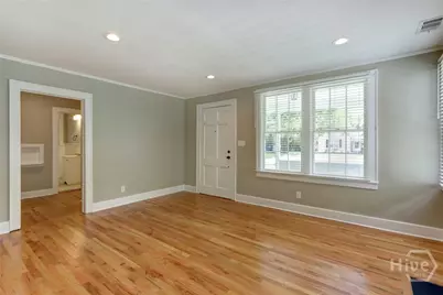 416 E 61st Street, Savannah, GA 31405 - Photo 10