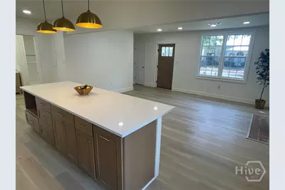 1510 E 49th Street, Savannah, GA 31404 - Photo 4
