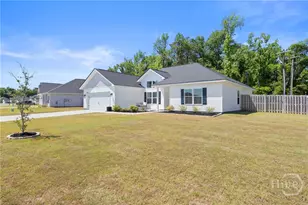 19 Legacy Ln, Hinesville, GA 31313 - Photo 4