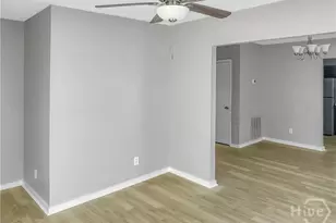 1402 New Castle St, Savannah, GA 31415 - Photo 4