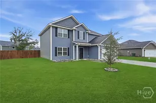 878 Fairview Cir, Hinesville, GA 31313 - Photo 2