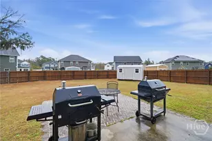 878 Fairview Cir, Hinesville, GA 31313 - Photo 8