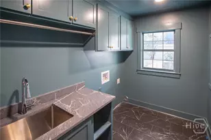 113 Chriswoodell Dr, Savannah, GA 31406 - Photo 32