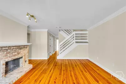 501 E Broughton Street, Savannah, GA 31401 - Photo 6