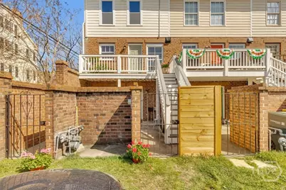 501 E Broughton Street, Savannah, GA 31401 - Photo 50