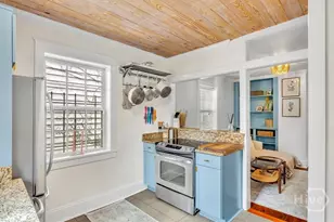 531 E 31st St, Savannah, GA 31401 - Photo 14