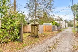 531 E 31st St, Savannah, GA 31401 - Photo 38
