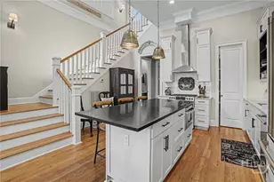 406 E Park Ave, Savannah, GA 31401 - Photo 24