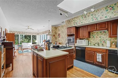2 McEachern Court, Savannah, GA 31411 - Photo 8