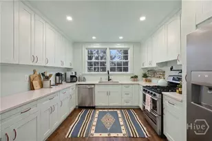625 E 46th St, Savannah, GA 31405 - Photo 8
