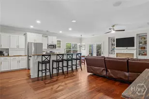 145 Jacobs Cir, Richmond Hill, GA 31324 - Photo 8