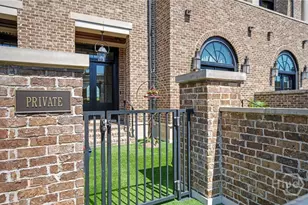 454 Geo Meyer Ave, Savannah, GA 31401 - Photo 2