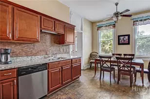 132 E Oglethorpe Ave, Savannah, GA 31401 - Photo 18