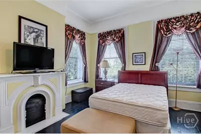 132 E Oglethorpe Avenue, Savannah, GA 31401 - Photo 24