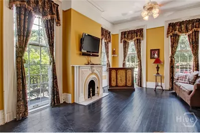 132 E Oglethorpe Avenue, Savannah, GA 31401 - Photo 10