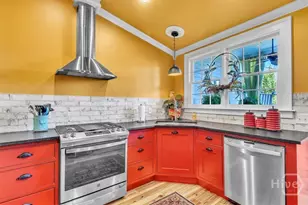 528 E Jones St, Savannah, GA 31401 - Photo 18