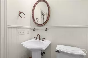 107 Broad St, Darien, GA 31305 - Photo 42