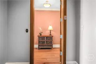 107 Broad St, Darien, GA 31305 - Photo 8