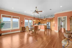 107 Broad St, Darien, GA 31305 - Photo 18