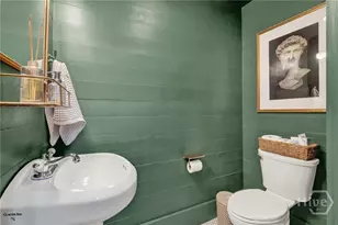 208 E 48th St, Savannah, GA 31405 - Photo 22