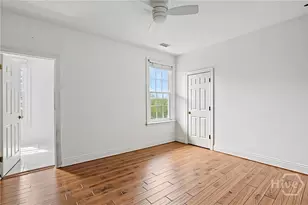 340 W Jones St, Savannah, GA 31401 - Photo 28