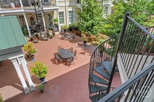 340 W Jones St, Savannah, GA 31401 - Photo 6