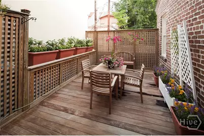 11 W Jones Street, Savannah, GA 31401 - Photo 22