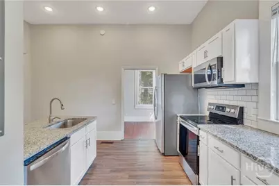 309 W 33rd Street, Savannah, GA 31401 - Photo 12