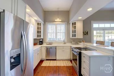 114 W Duffy Street, Savannah, GA 31401 - Photo 22